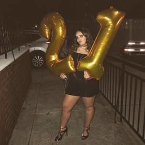 Meet your Posher, Christina